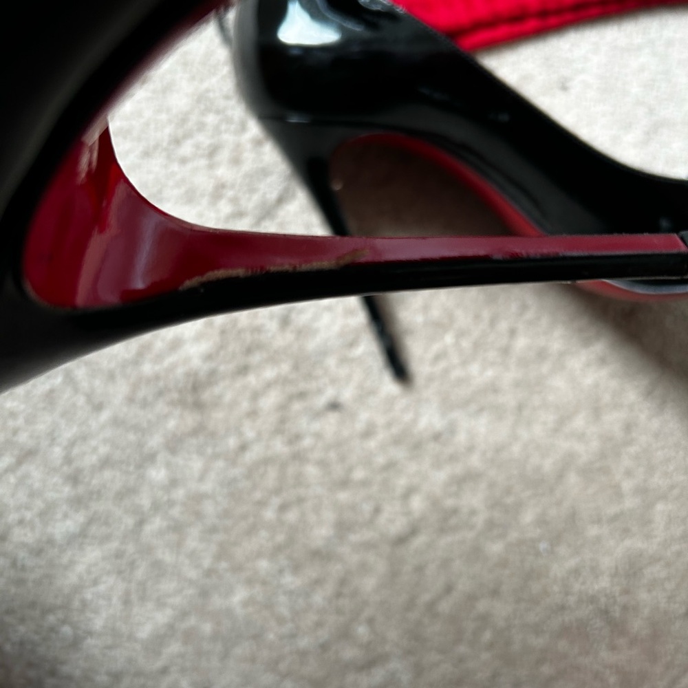Louboutin heels, size 39.5 - Picture 7 of 7